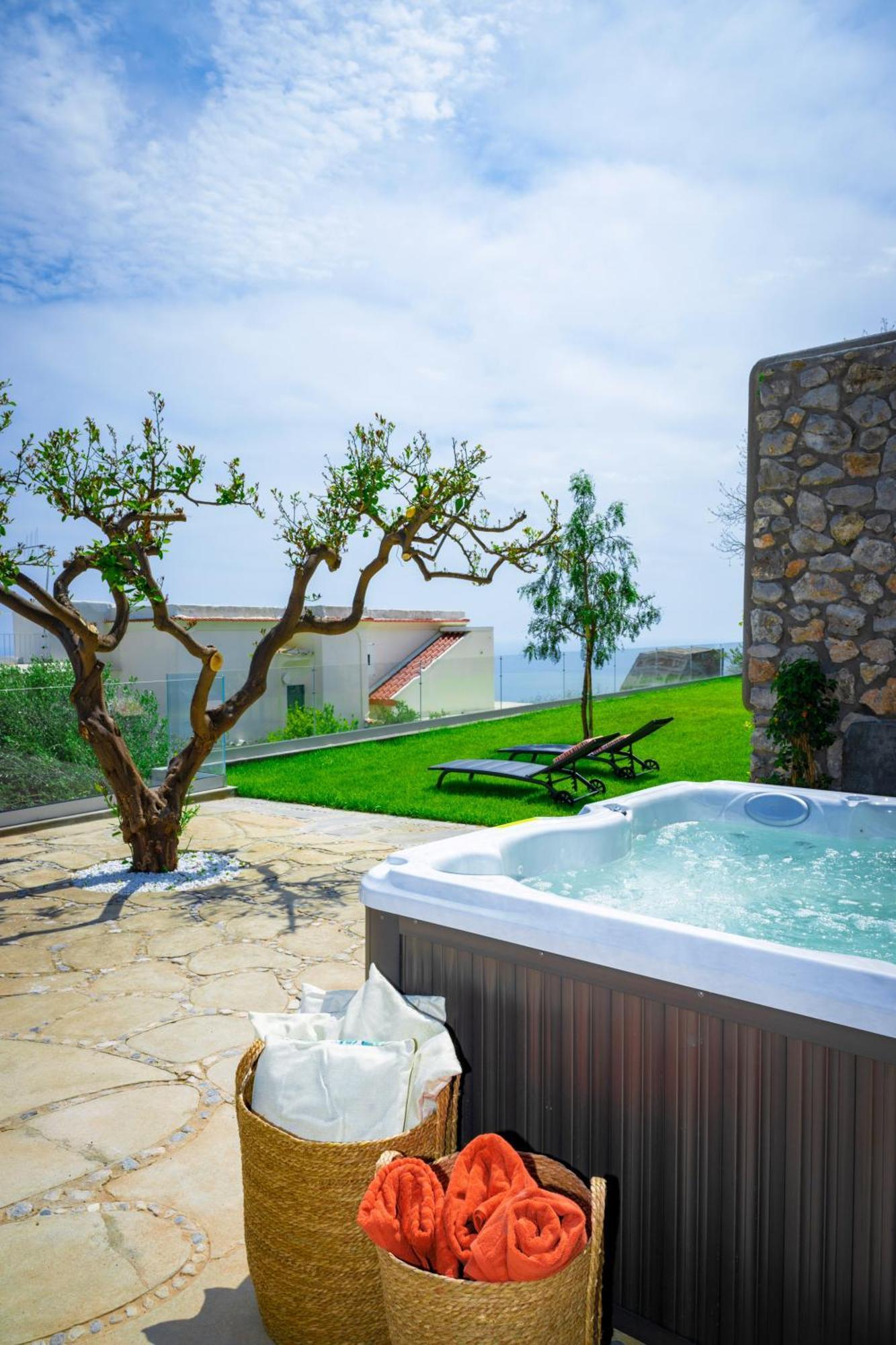 Villa Mimina - Exclusive Villa With Garden, Jacuzzi And Sea View برايانو المظهر الخارجي الصورة